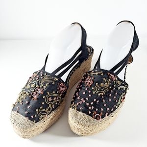 Vidorreta Black Canvas Embroidered Espadrilles